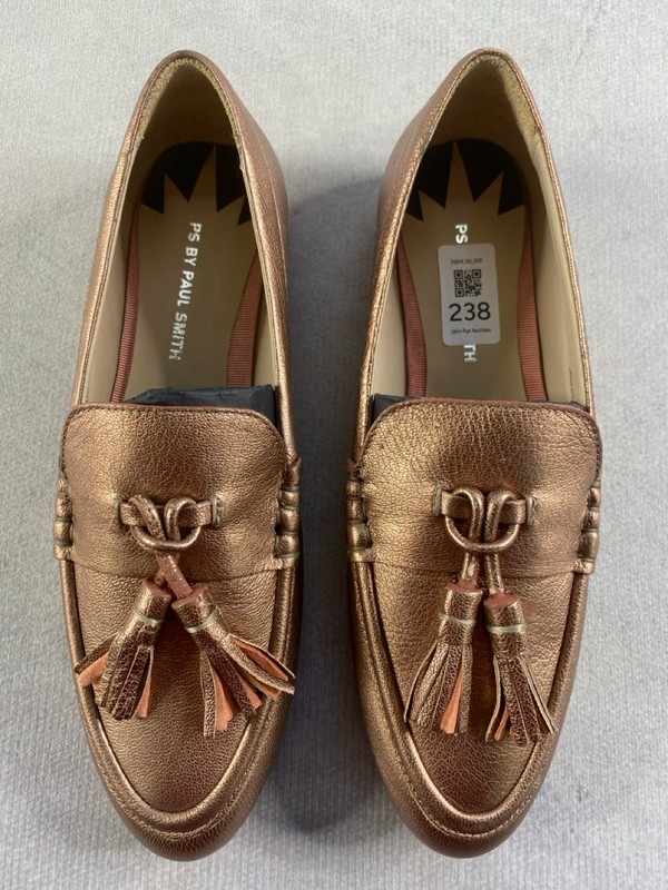 Lot 238  
            Nottingham Prem - Delivery Only 

                
PAUL SMITH MENS SHOES SIZE 37 - Image 3