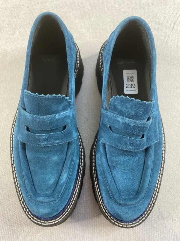 Lot 239  
            Nottingham Prem - Delivery Only 

                
PAUL SMITH MENS SHOES SIZE 39 - Image 3