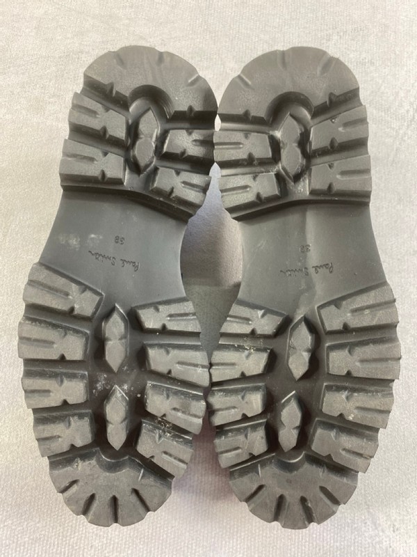 Lot 239  
            Nottingham Prem - Delivery Only 

                
PAUL SMITH MENS SHOES SIZE 39 - Image 4