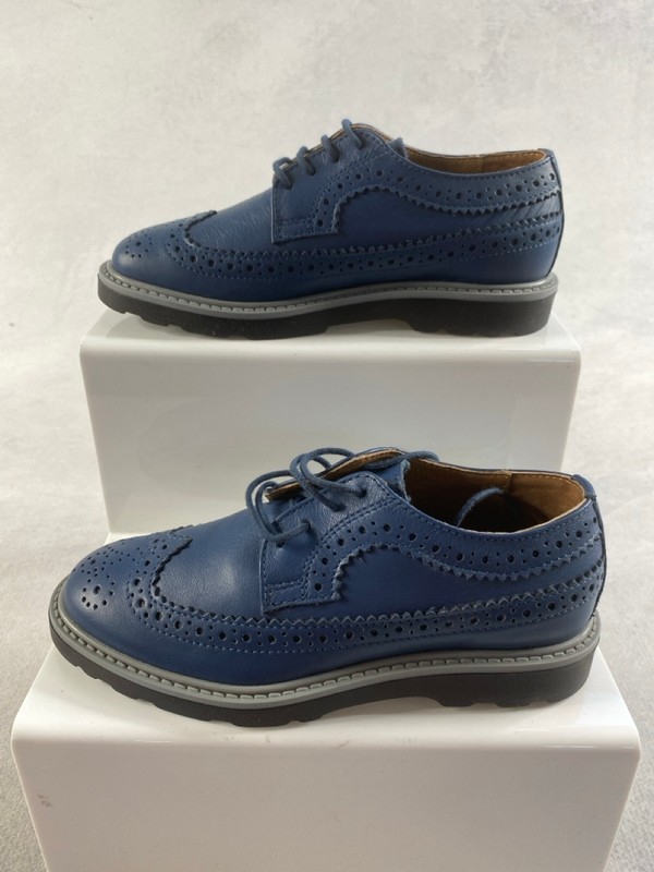 Lot 248  
            Nottingham Prem - Delivery Only 

                
PAUL SMITH MENS SHOES SIZE 30