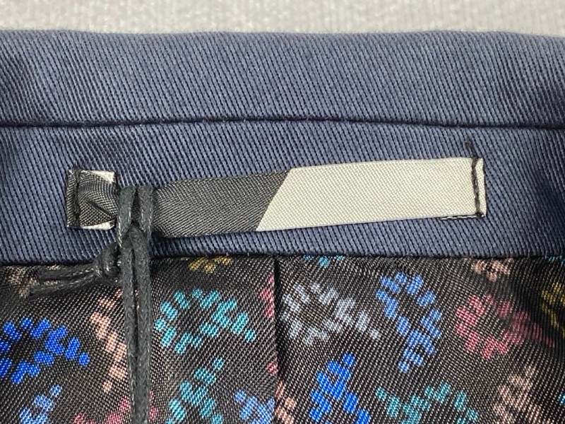 Lot 24  
            Nottingham Prem - Delivery Only 

                
PAUL SMITH MENS BUTTON JACKET.SIZE 38/48 - Image 3