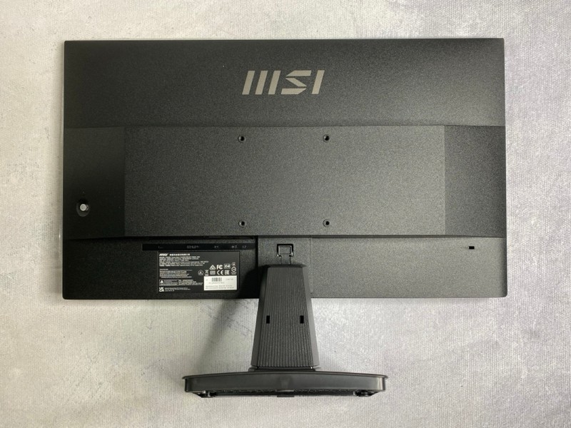 Lot 252  
            Nottingham Prem - Delivery Only 

                
FUSION DESK TOP 1GB PC. (WITH BOX MONITOR & KEYBOARD). AMD RYZEN 5 8600GT,, 16GB ...