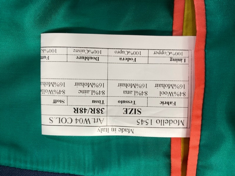 Lot 25  
            Nottingham Prem - Delivery Only 

                
PAUL SMITH MENS BUTTON JACKET.SIZE 38/48 - Image 4