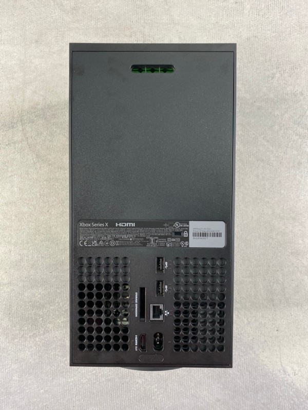 Lot 268  
            Nottingham Prem - Delivery Only 

                
MICROSOFT XBOX SERIES X (DISC EDITION) GAMING CONSOLE: MODEL NO 1882 (WITH BOX & ... - Image 2