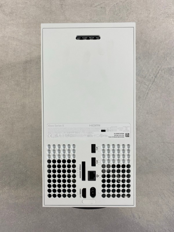 Lot 269  
            Nottingham Prem - Delivery Only 

                
MICROSOFT XBOX SERIES X (DIGITAL EDITION) GAMING CONSOLE: MODEL NO 1882 (WITH BOX... - Image 2