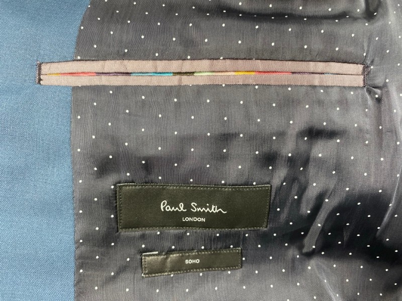 Lot 27  
            Nottingham Prem - Delivery Only 

                
PAUL SMITH MENS BUTTON JACKET.SIZE 44/6R - Image 2