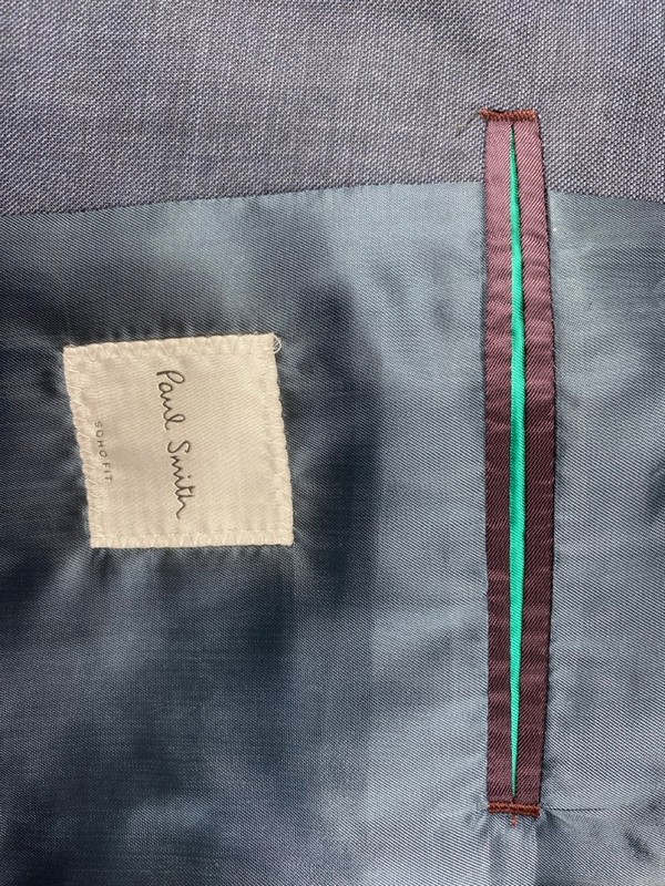 Lot 29  
            Nottingham Prem - Delivery Only 

                
PAUL SMITH MENS BUTTON JACKET.SIZE 40/6R MADE FROM 100% WOOL - Image 2