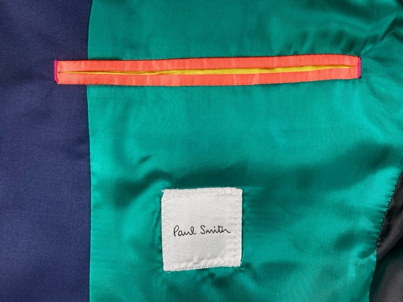 Lot 37  
            Nottingham Prem - Delivery Only 

                
PAUL SMITH MENS BUTTON JACKET.SIZE 40/50 - Image 2