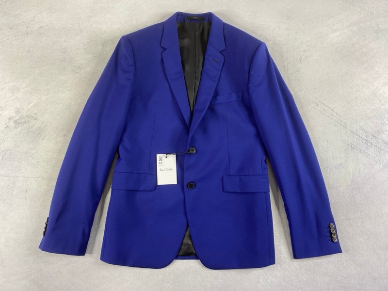 Lot 42  
            Nottingham Prem - Delivery Only 

                
PAUL SMITH MENS BUTTON JACKET.SIZE 38/48