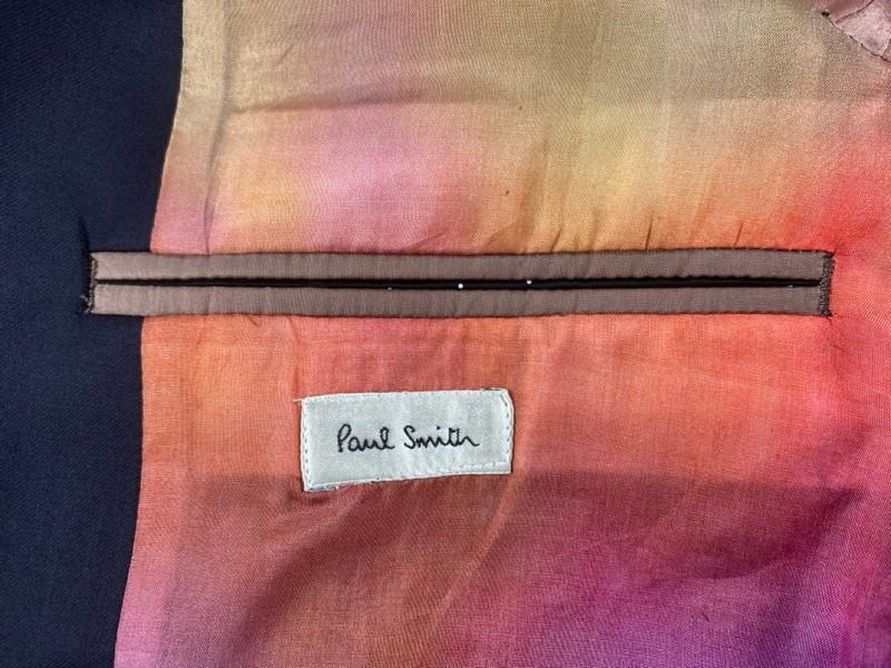 Lot 49  
            Nottingham Prem - Delivery Only 

                
PAUL SMITH MENS BUTTON JACKET.SIZE 38 - Image 2