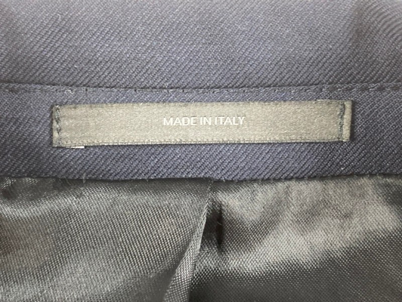 Lot 50  
            Nottingham Prem - Delivery Only 

                
PAUL SMITH MENS BUTTON JACKET.SIZE 38 - Image 3