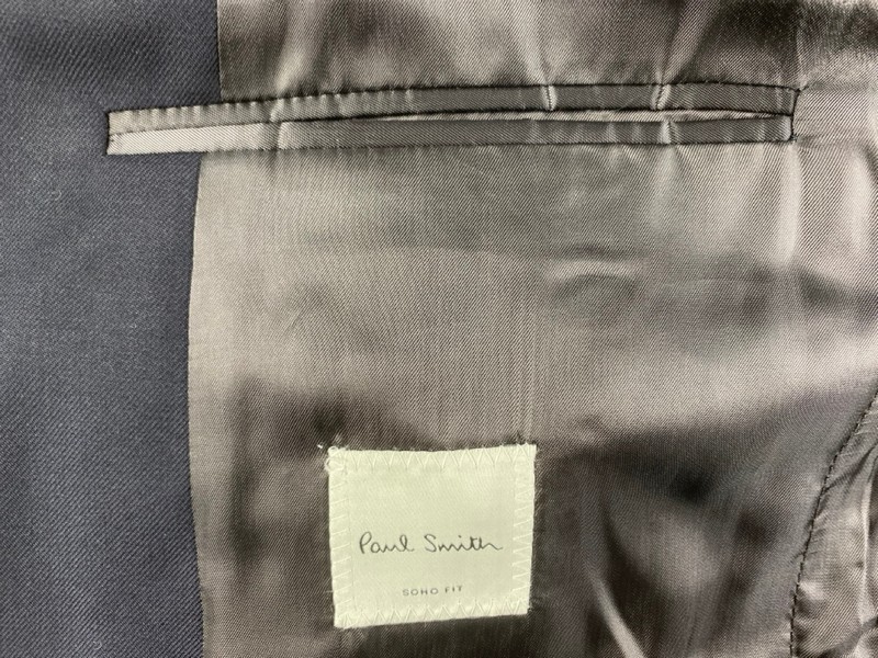 Lot 51  
            Nottingham Prem - Delivery Only 

                
PAUL SMITH MENS BUTTON JACKET.SIZE 38 MADE FROM 100% WOOL - Image 2