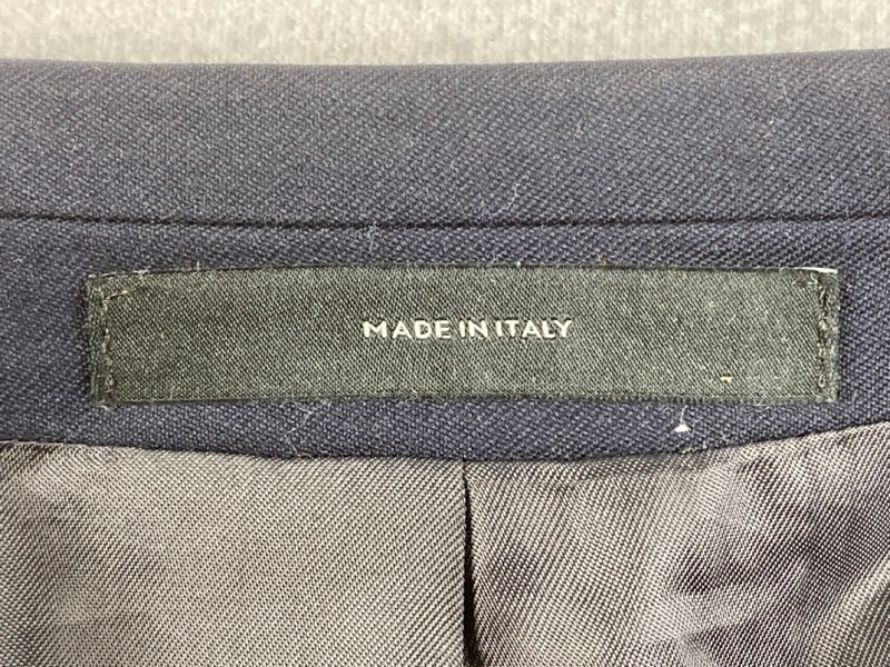 Lot 53  
            Nottingham Prem - Delivery Only 

                
PAUL SMITH MENS BUTTON JACKET.SIZE 38/48 MADE FROM 100% WOOL - Image 3