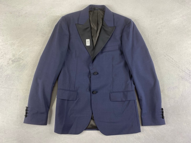 Lot 60  
            Nottingham Prem - Delivery Only 

                
PAUL SMITH MENS BUTTON JACKET.SIZE R38