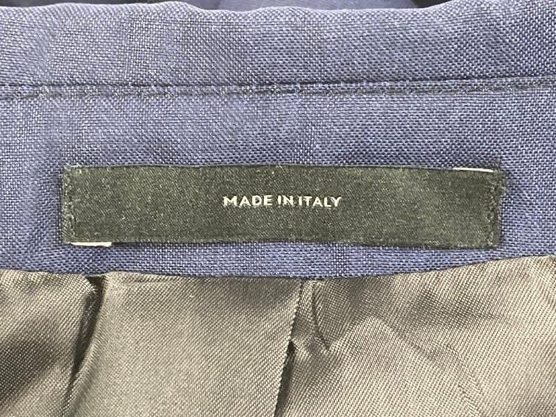 Lot 60  
            Nottingham Prem - Delivery Only 

                
PAUL SMITH MENS BUTTON JACKET.SIZE R38 - Image 3