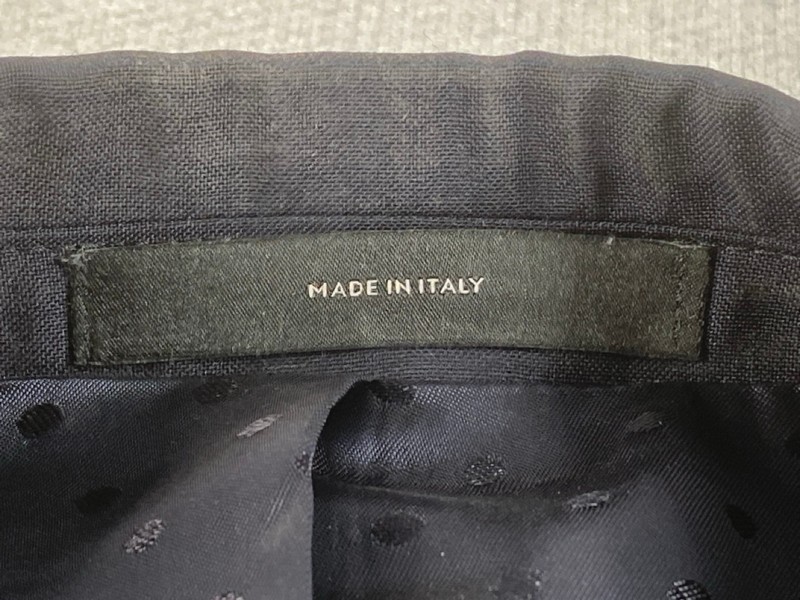 Lot 62  
            Nottingham Prem - Delivery Only 

                
PAUL SMITH MENS BUTTON JACKET.SIZE 40/50 - Image 3