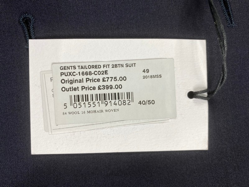 Lot 62  
            Nottingham Prem - Delivery Only 

                
PAUL SMITH MENS BUTTON JACKET.SIZE 40/50 - Image 4