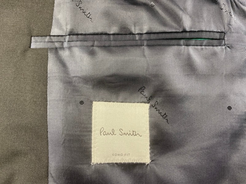 Lot 68  
            Nottingham Prem - Delivery Only 

                
PAUL SMITH MENS BUTTON JACKET.SIZE 38 - Image 2