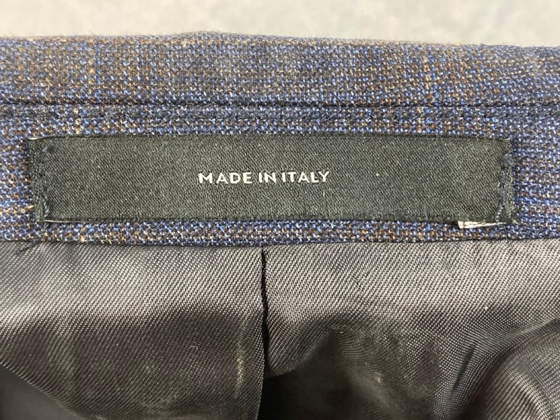 Lot 6  
            Nottingham Prem - Delivery Only 

                
PAUL SMITH MENS BUTTON JACKET.SIZE 40/6R MADE FROM 100% WOOL - Image 3