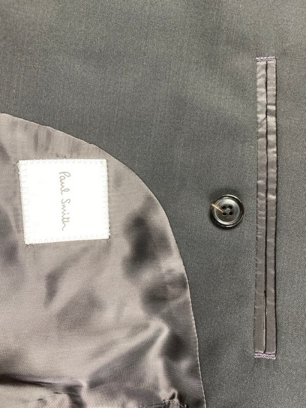 Lot 71  
            Nottingham Prem - Delivery Only 

                
PAUL SMITH MENS BUTTON JACKET.SIZE 38/6R MADE FROM 100% WOOL - Image 2