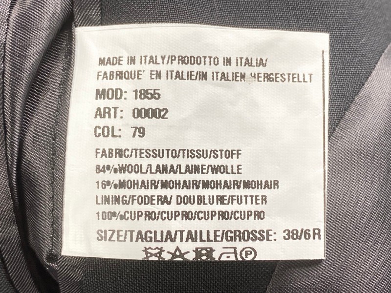 Lot 71  
            Nottingham Prem - Delivery Only 

                
PAUL SMITH MENS BUTTON JACKET.SIZE 38/6R MADE FROM 100% WOOL - Image 4