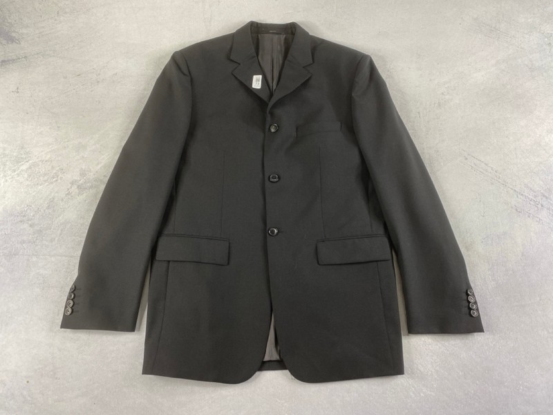 Lot 73  
            Nottingham Prem - Delivery Only 

                
PAUL SMITH MENS BUTTON JACKET.SIZE 38/6R MADE FROM 100% WOOL