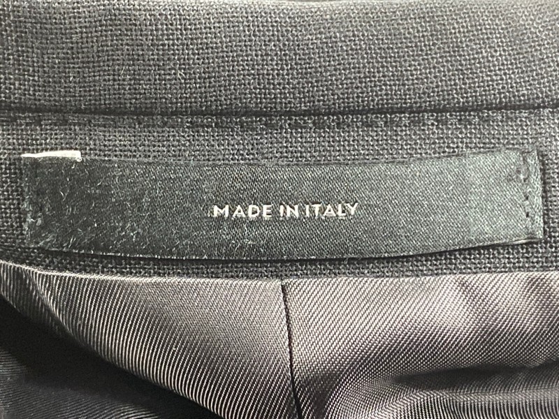 Lot 73  
            Nottingham Prem - Delivery Only 

                
PAUL SMITH MENS BUTTON JACKET.SIZE 38/6R MADE FROM 100% WOOL - Image 3