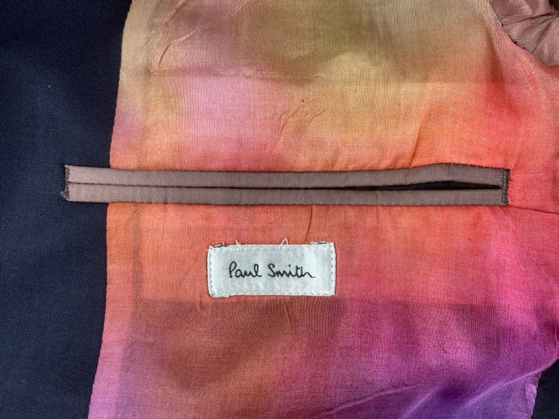 Lot 77  
            Nottingham Prem - Delivery Only 

                
PAUL SMITH MENS BUTTON JACKET.SIZE 40 MADE FROM 100% WOOL - Image 2