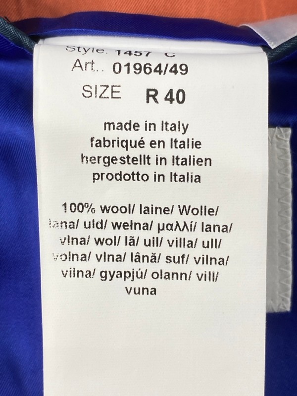 Lot 7  
            Nottingham Prem - Delivery Only 

                
PAUL SMITH MENS BUTTON JACKET.SIZE 40/50 MADE FROM 100% WOOL - Image 3