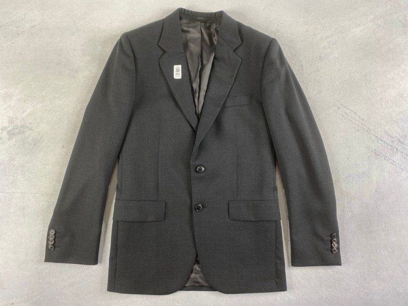 Lot 80  
            Nottingham Prem - Delivery Only 

                
PAUL SMITH MENS BUTTON JACKET.SIZE 40
