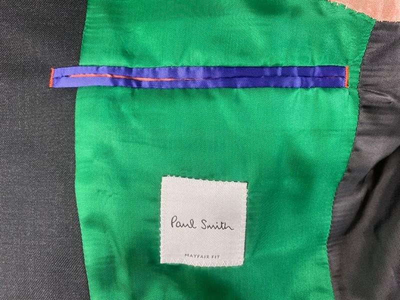 Lot 80  
            Nottingham Prem - Delivery Only 

                
PAUL SMITH MENS BUTTON JACKET.SIZE 40 - Image 2