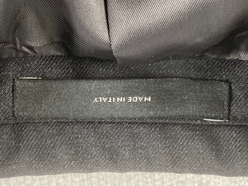 Lot 80  
            Nottingham Prem - Delivery Only 

                
PAUL SMITH MENS BUTTON JACKET.SIZE 40 - Image 3