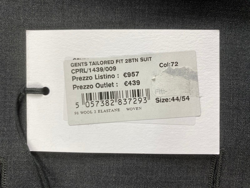 Lot 85  
            Nottingham Prem - Delivery Only 

                
PAUL SMITH MENS BUTTON JACKET.SIZE 44/54 - Image 4