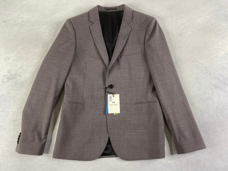 Lot 88  
            Nottingham Prem - Delivery Only 

                
PAUL SMITH MENS BUTTON JACKET.SIZE 40/50 MADE FROM 100% WOOL
