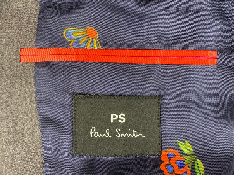 Lot 88  
            Nottingham Prem - Delivery Only 

                
PAUL SMITH MENS BUTTON JACKET.SIZE 40/50 MADE FROM 100% WOOL - Image 2