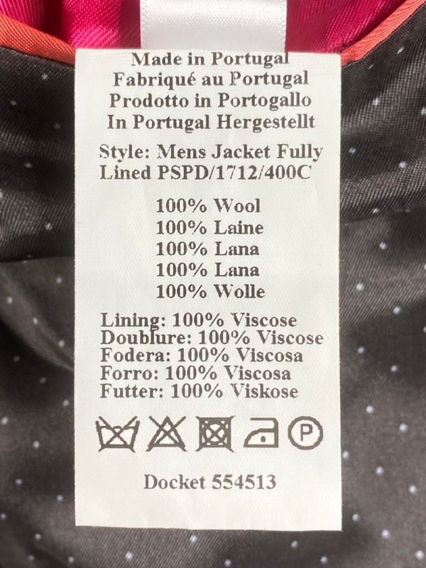 Lot 91  
            Nottingham Prem - Delivery Only 

                
PAUL SMITH MENS BUTTON JACKET.SIZE 38 MADE FROM 100% WOOL - Image 4