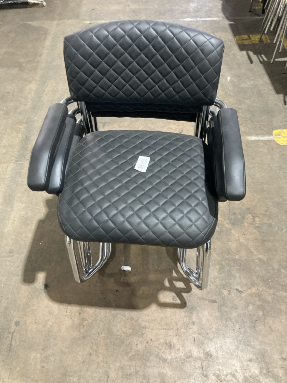 Lot 113  
            Birmingham - Collection Only 

                
3 X QUILTED OFFICE CHAIRS