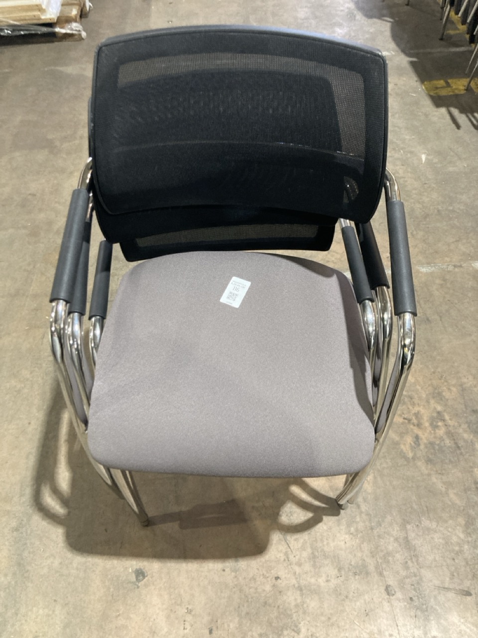 Lot 116  
            Birmingham - Collection Only 

                
3 X GREY OFFICE CHAIRS