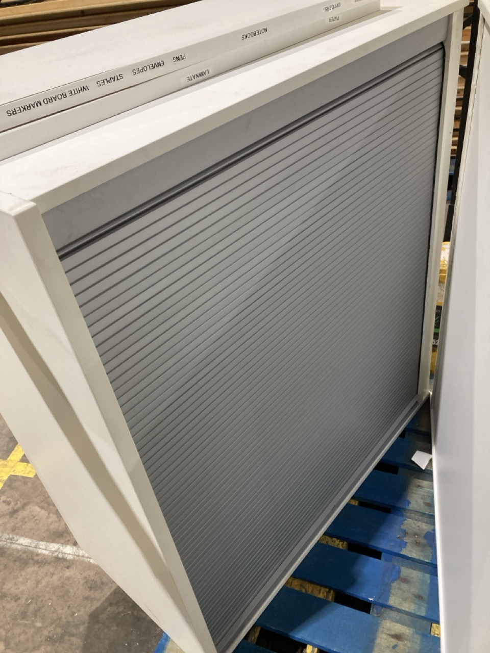 Lot 128  
            Birmingham - Collection Only 

                
2 X STORAGE CABINETS