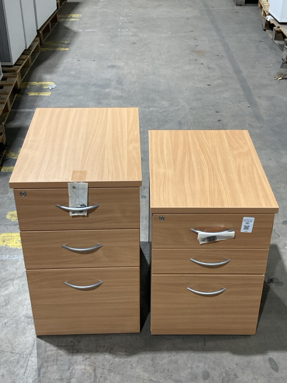 Lot 141  
            Birmingham - Collection Only 

                
2 X FILING CABINETS