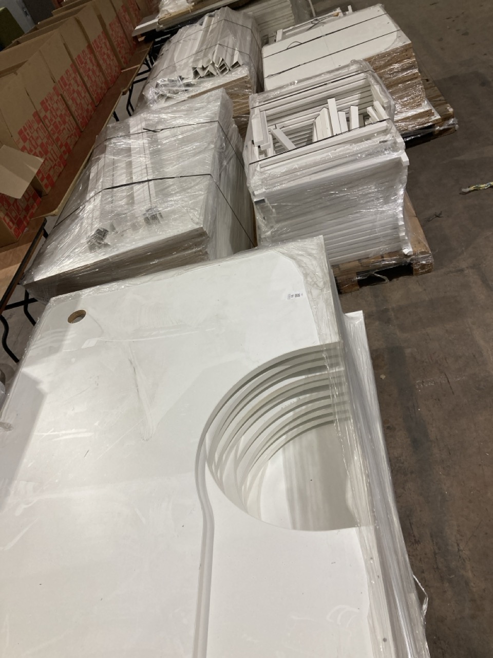 Lot 148  
            Birmingham - Collection Only 

                
ASSORTMENT OF OFFICE FURNITURE