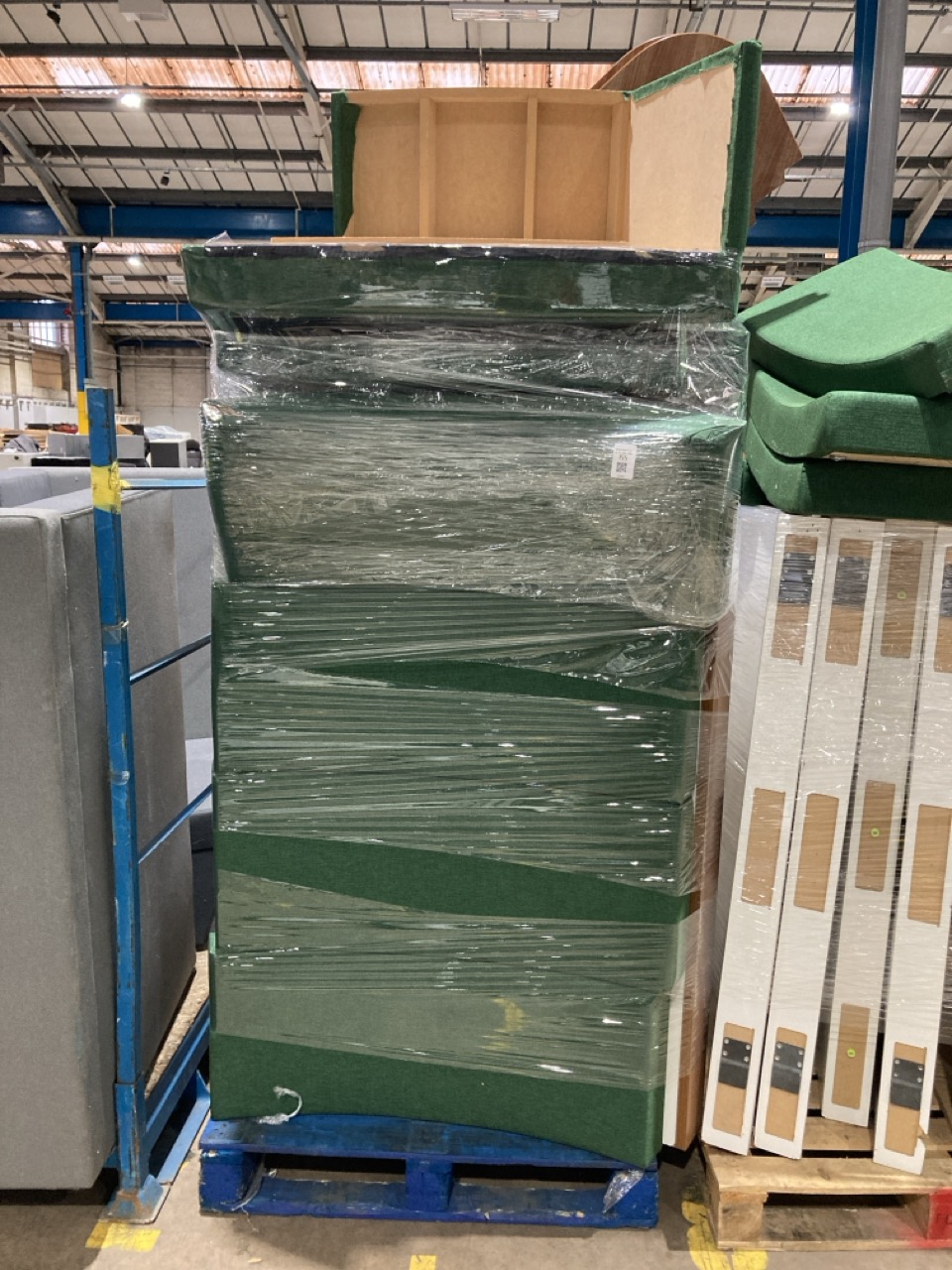 Lot 155  
            Birmingham - Collection Only 

                
COMPLETED SEATING AREA