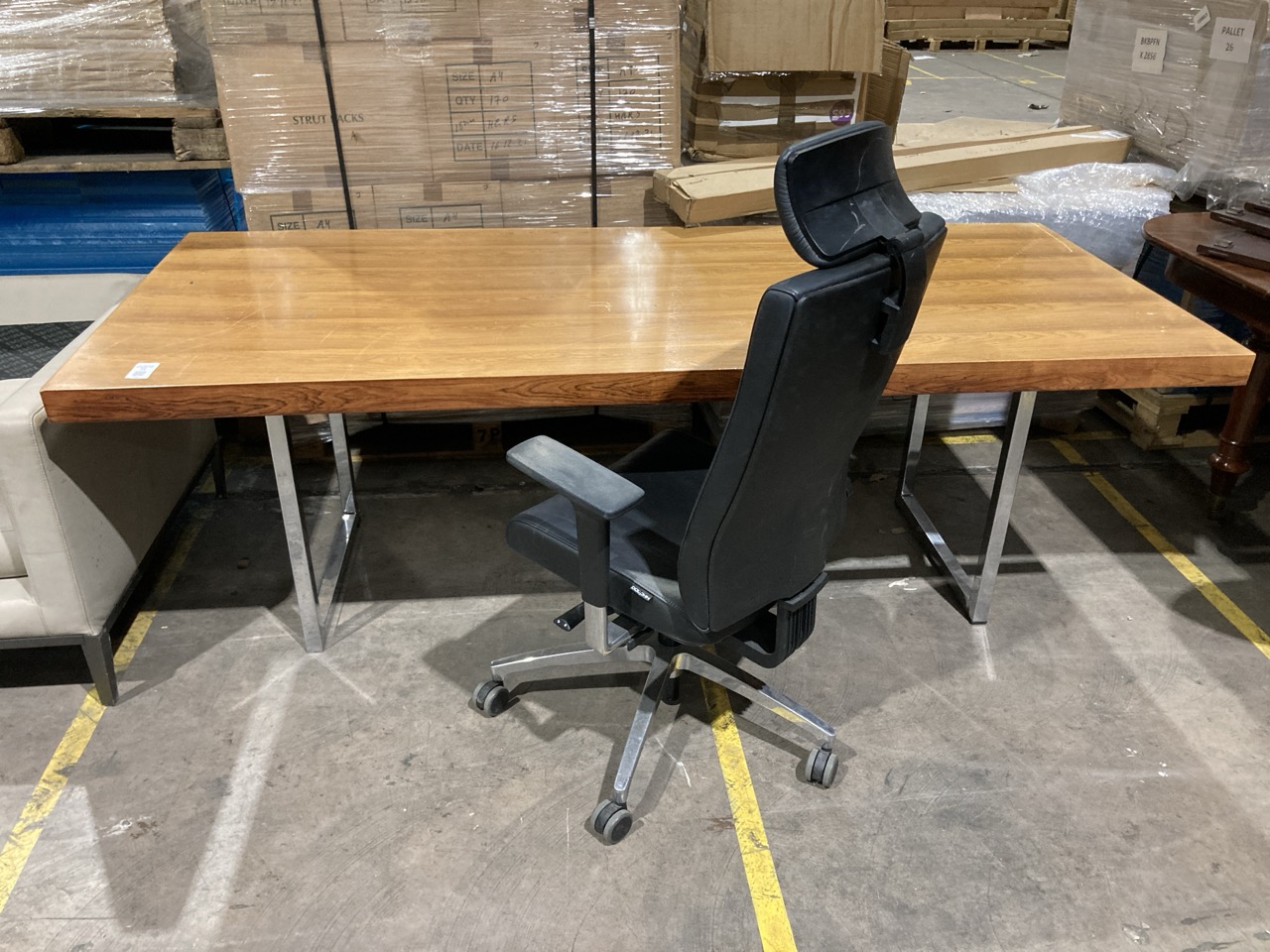 Lot 15  
            Birmingham - Collection Only 

                
OFFICE TABLE WITH CHAIR