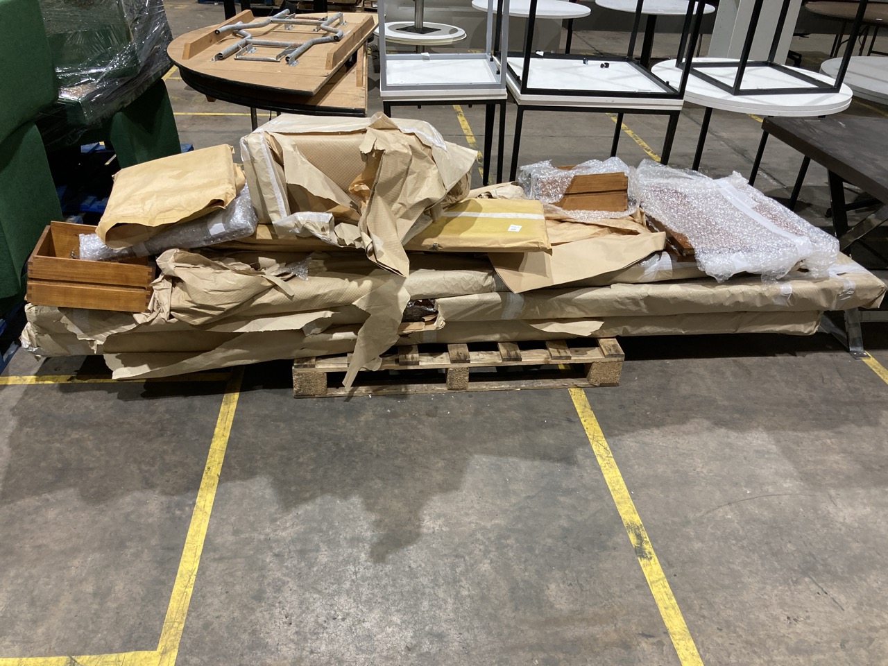 Lot 172  
            Birmingham - Collection Only 

                
ASSORTMENT OF DRAWERS AND SHELVES