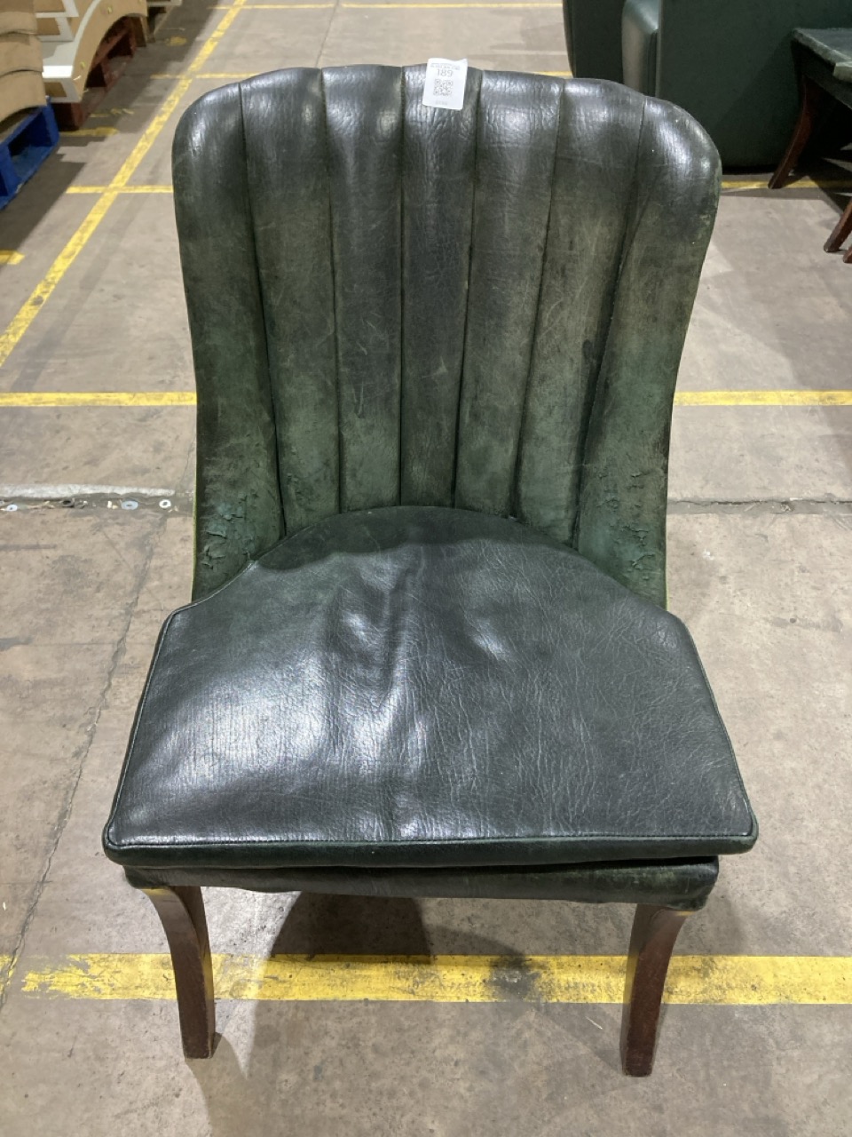 Lot 189  
            Birmingham - Collection Only 

                
GREEN WINCHESTER LEATHER CHAIR (W.O. BENTLEY)