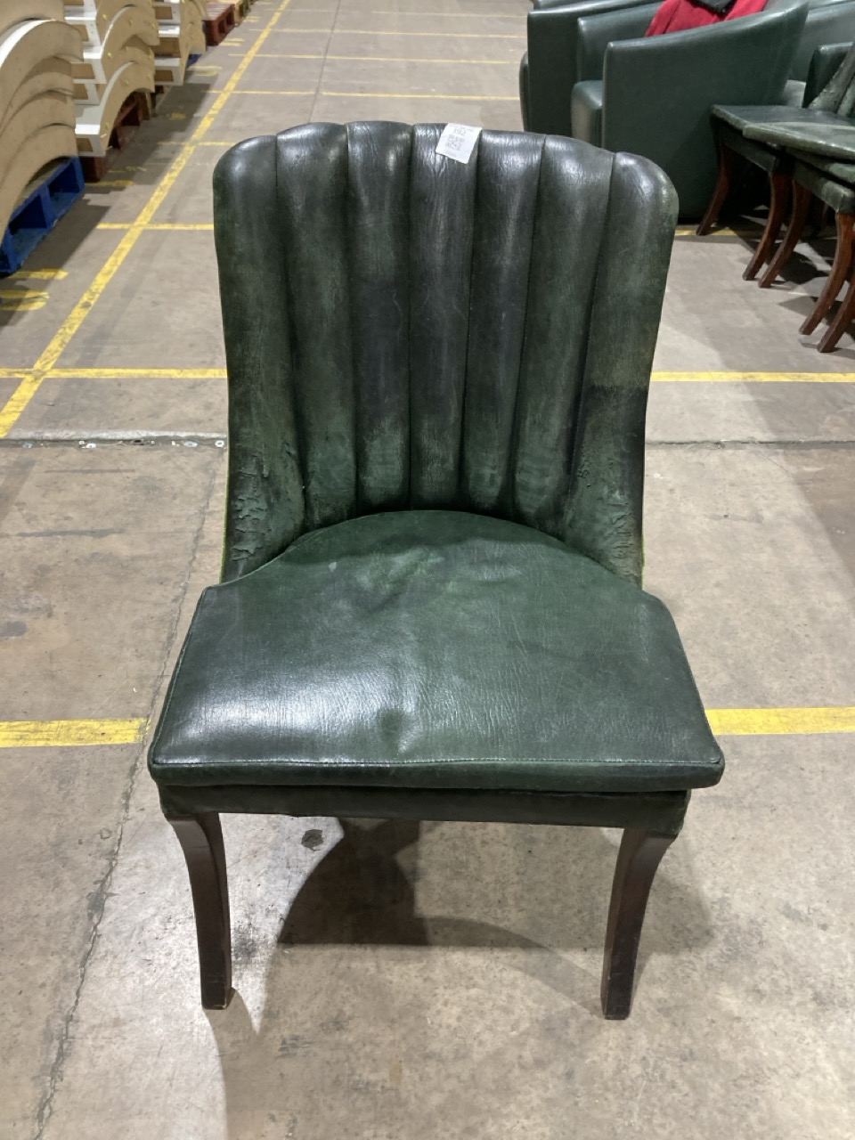 Lot 192  
            Birmingham - Collection Only 

                
GREEN WINCHESTER LEATHER CHAIR (WOOLF BARNATO)