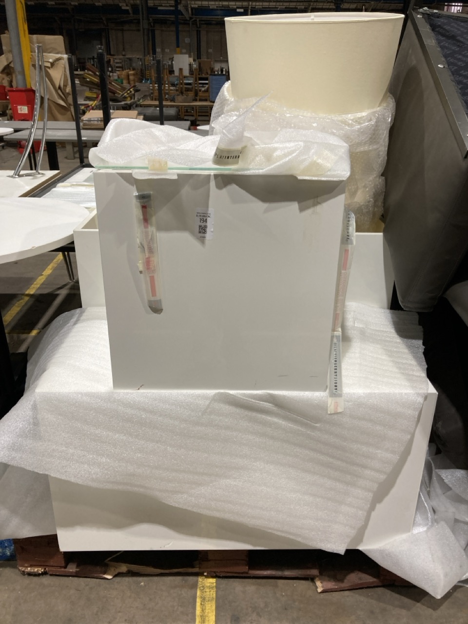 Lot 194  
            Birmingham - Collection Only 

                
ASSORTMENT OF SIDE TABLES