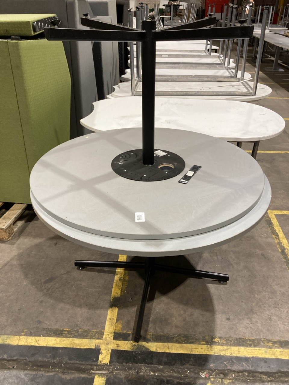 Lot 200  
            Birmingham - Collection Only 

                
2 X GREY ROUND TABLES