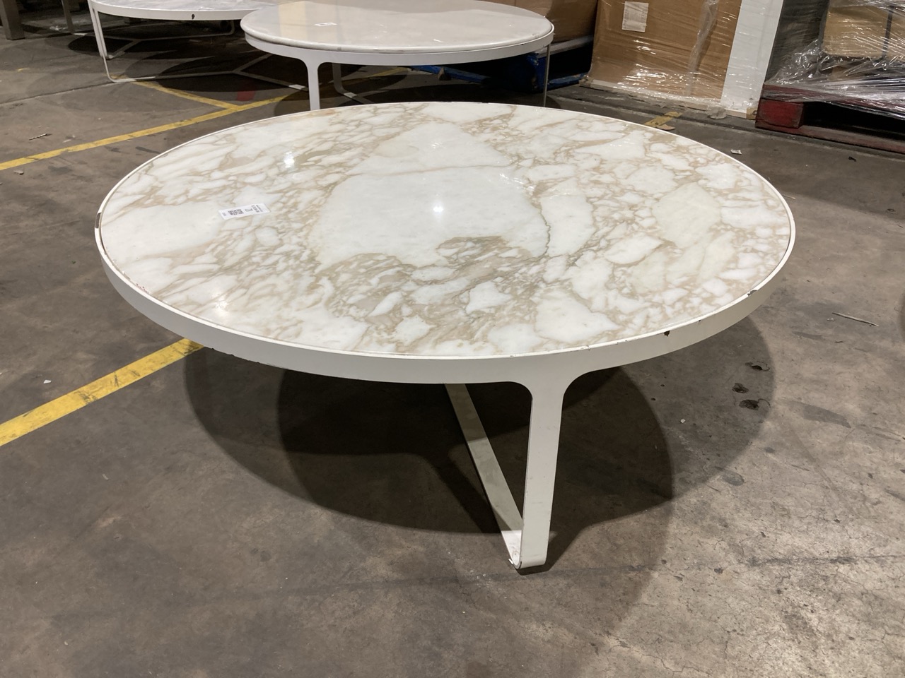 Lot 21  
            Birmingham - Collection Only 

                
MARBLE ROUND COFFE TABLE