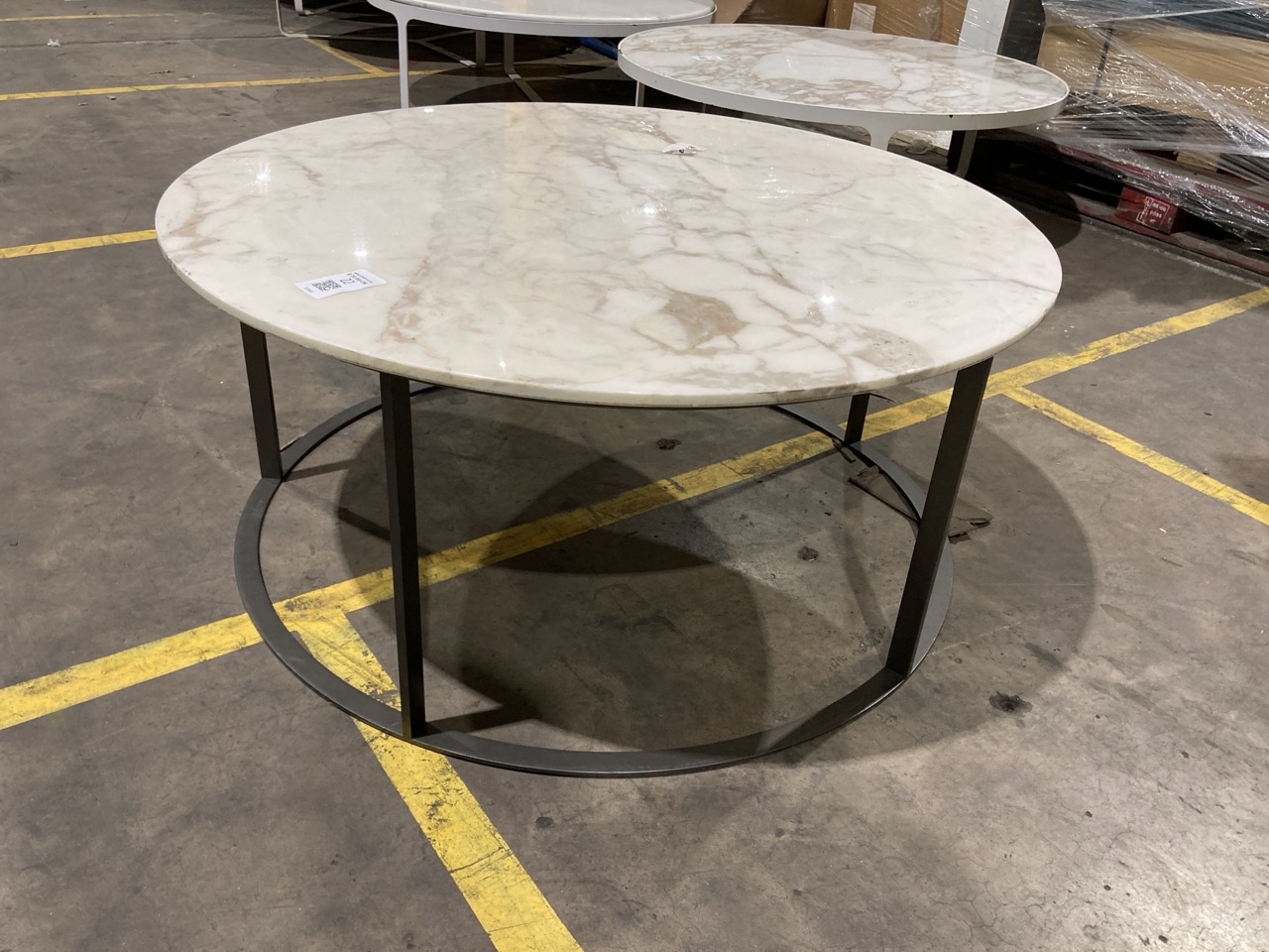 Lot 22  
            Birmingham - Collection Only 

                
MARBLE ROUND COFFE TABLE